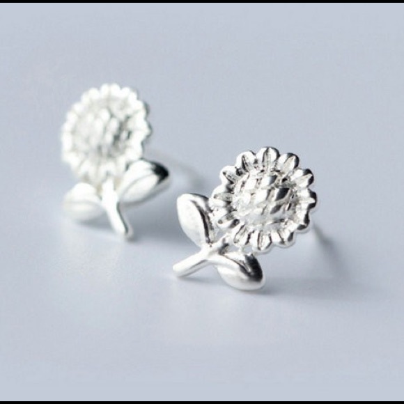 Jewelry - Sunflower Earrings π» Jewelry - Sunflower Earrings π»